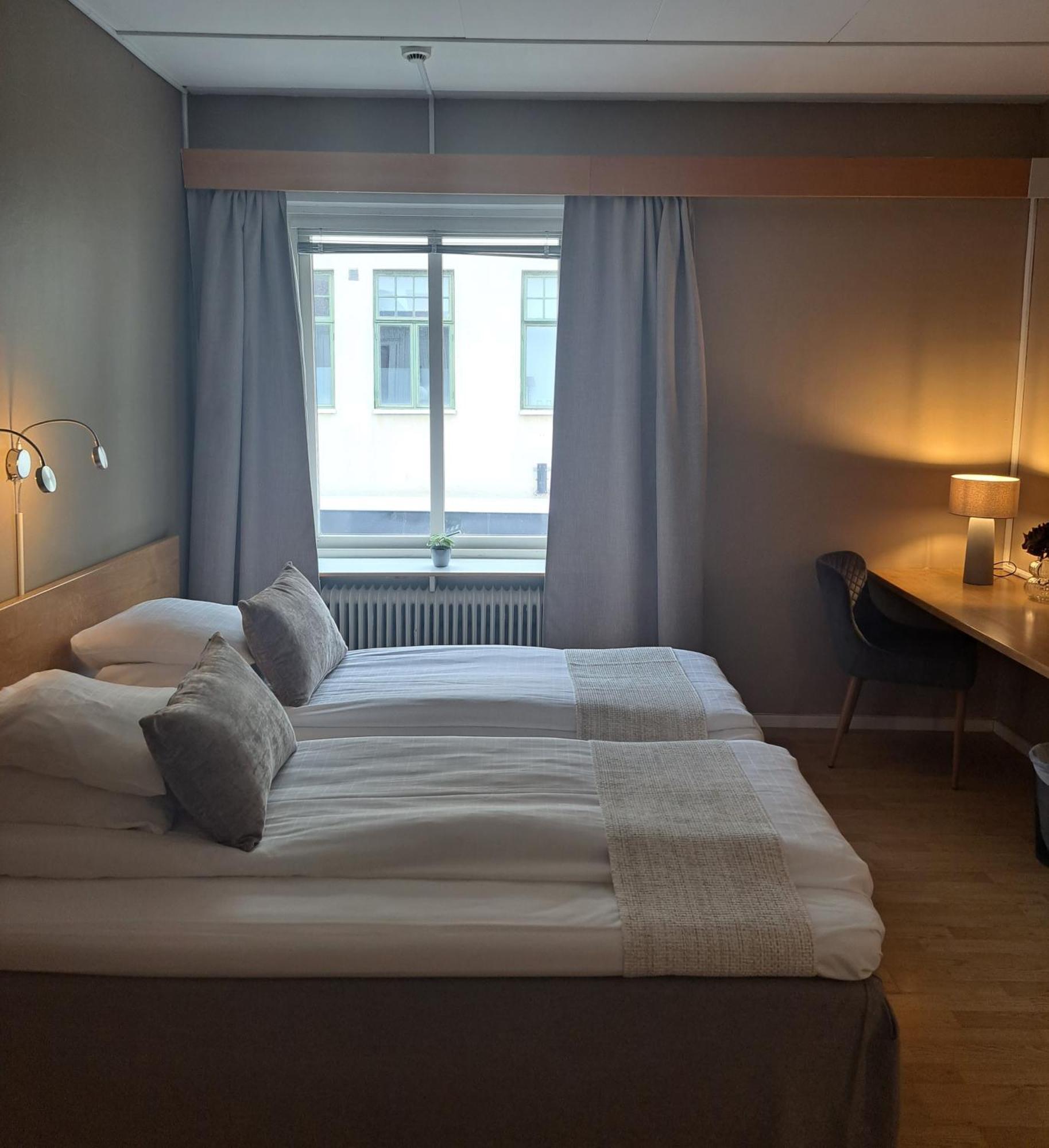 Hotell Radhuset Lidköping エクステリア 写真