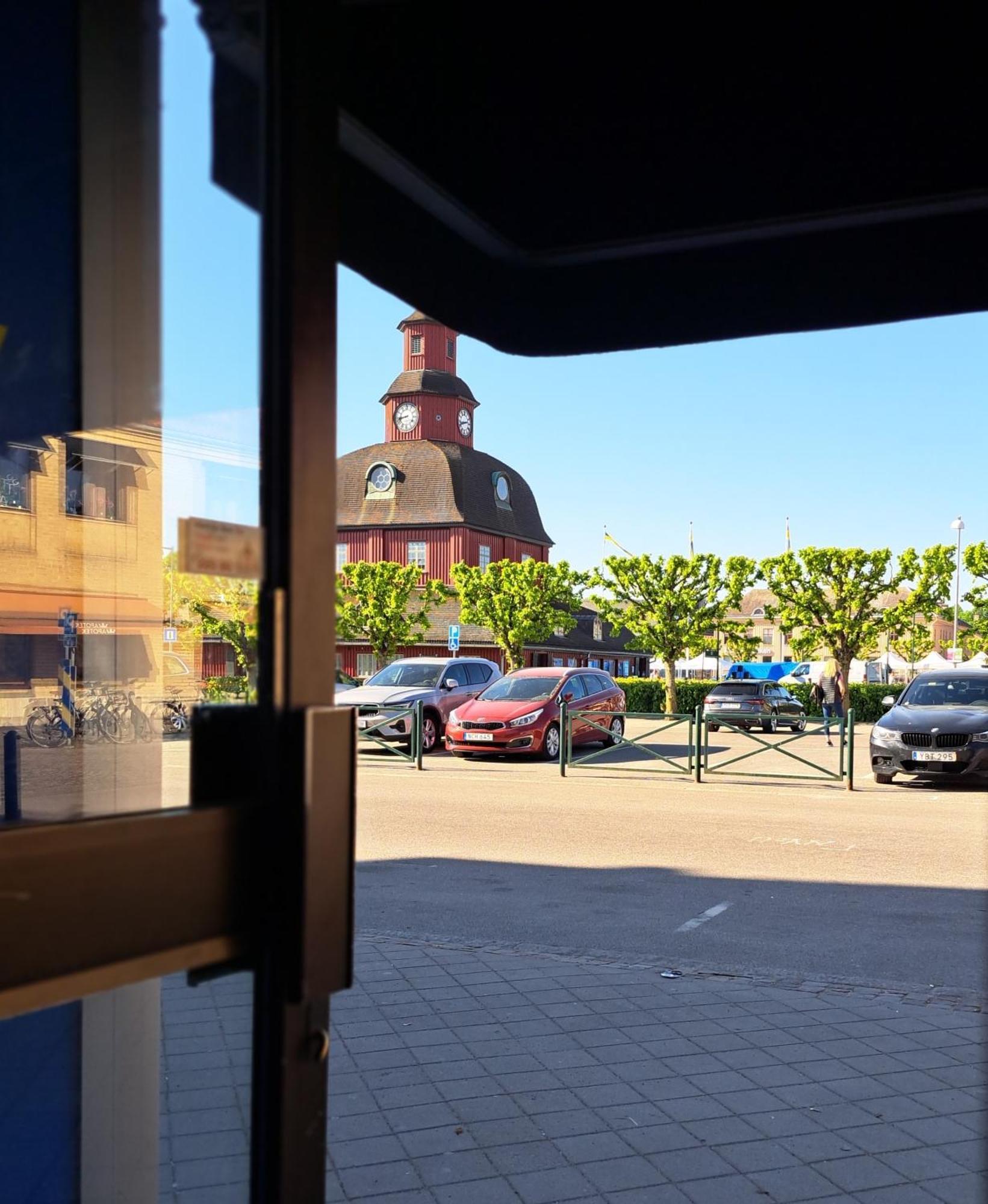 Hotell Radhuset Lidköping エクステリア 写真