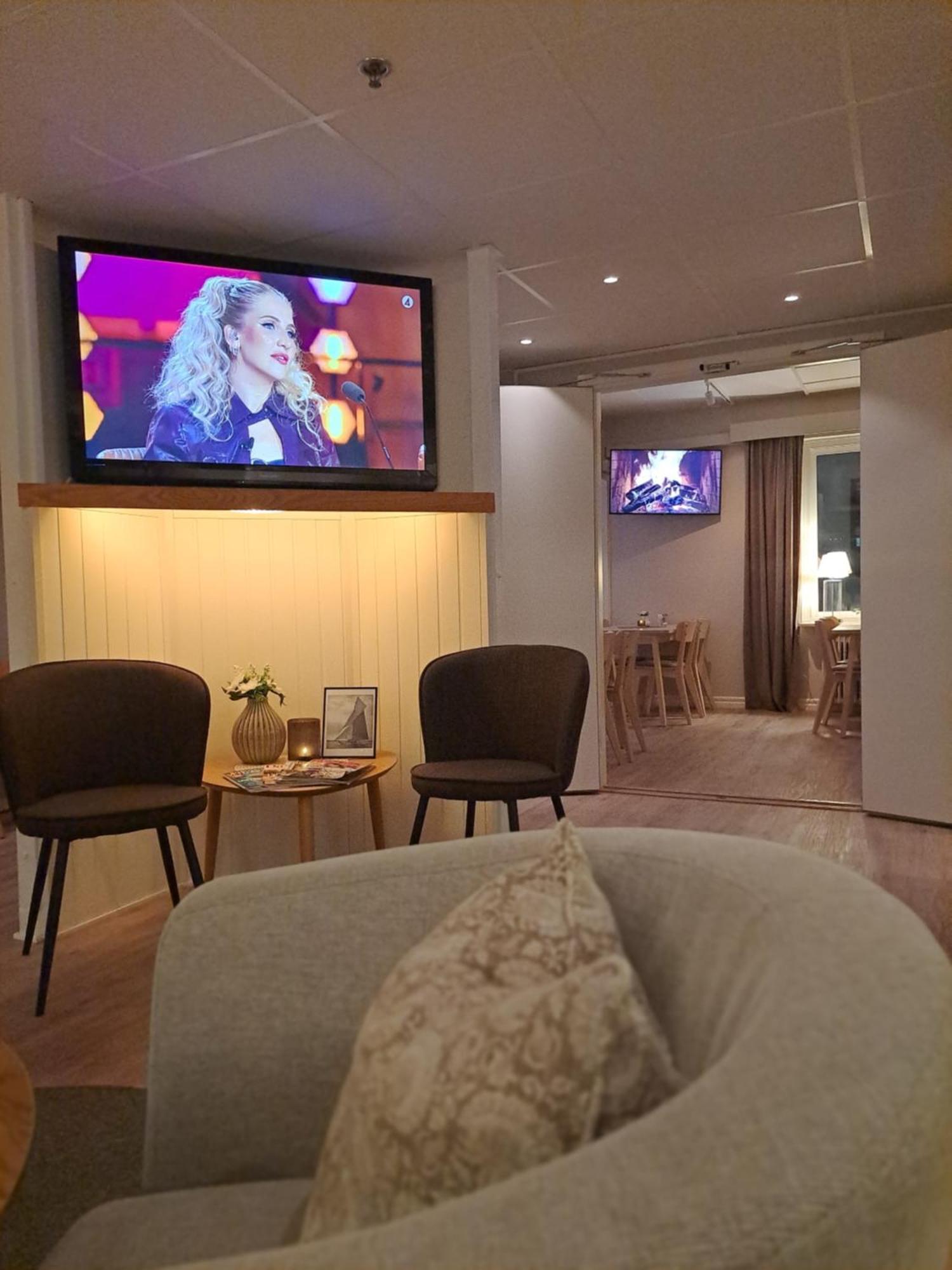 Hotell Radhuset Lidköping エクステリア 写真