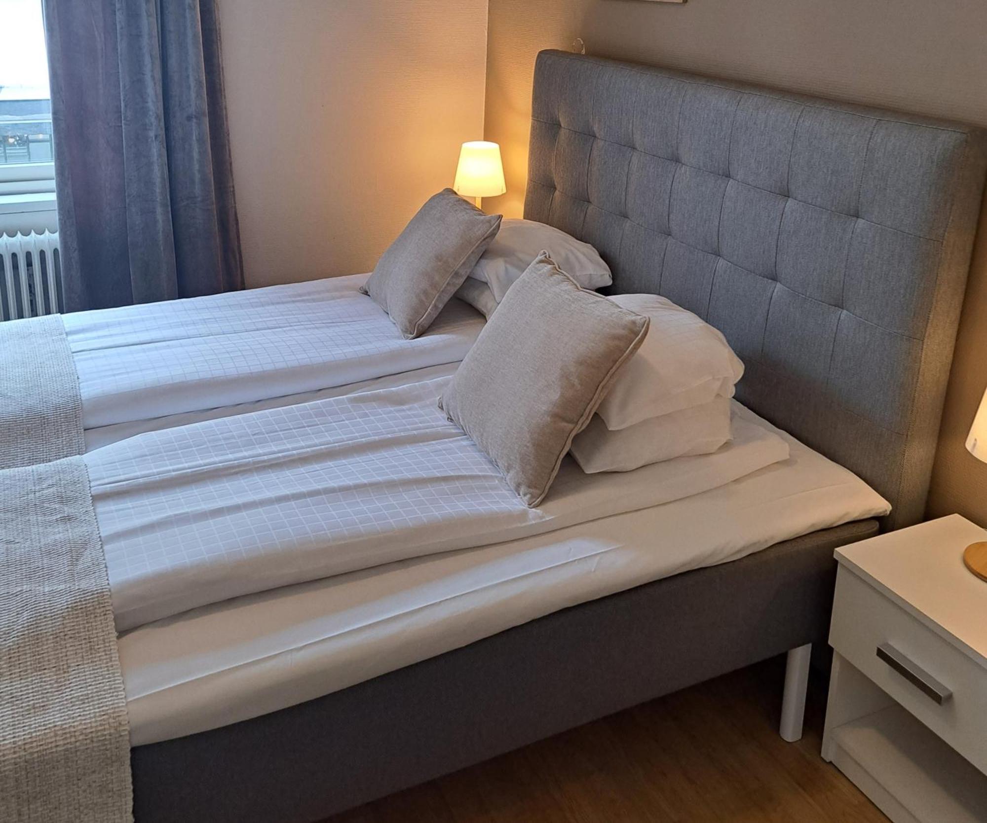 Hotell Radhuset Lidköping エクステリア 写真